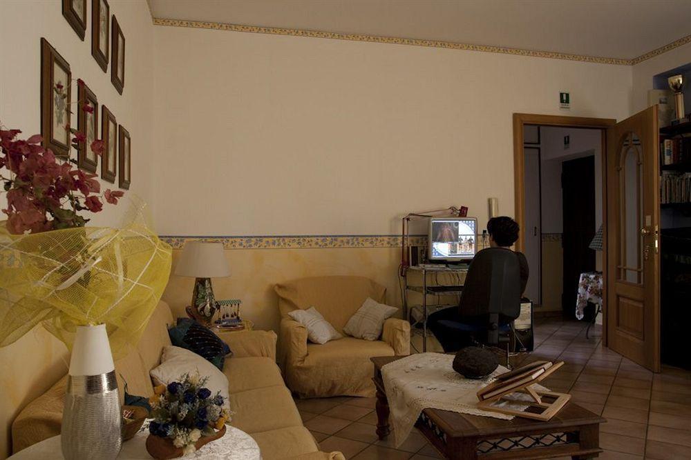 B&B Giuseppe Verdi カターニア エクステリア 写真