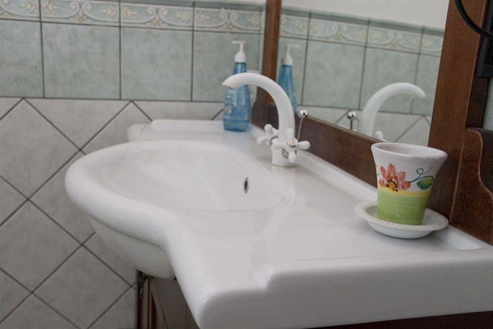 B&B Giuseppe Verdi カターニア エクステリア 写真